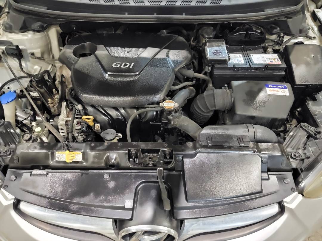 HYUNDAI AVANTE 2011 - Marhaba Auction Used Cars - Image 10