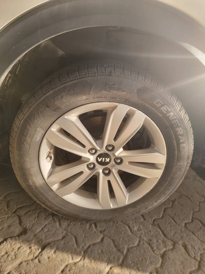 2019 KIA SPORTAGE — 77334 Miles — Lot 40238108 — Souq - Marhaba Auctions Used Cars - Image 10