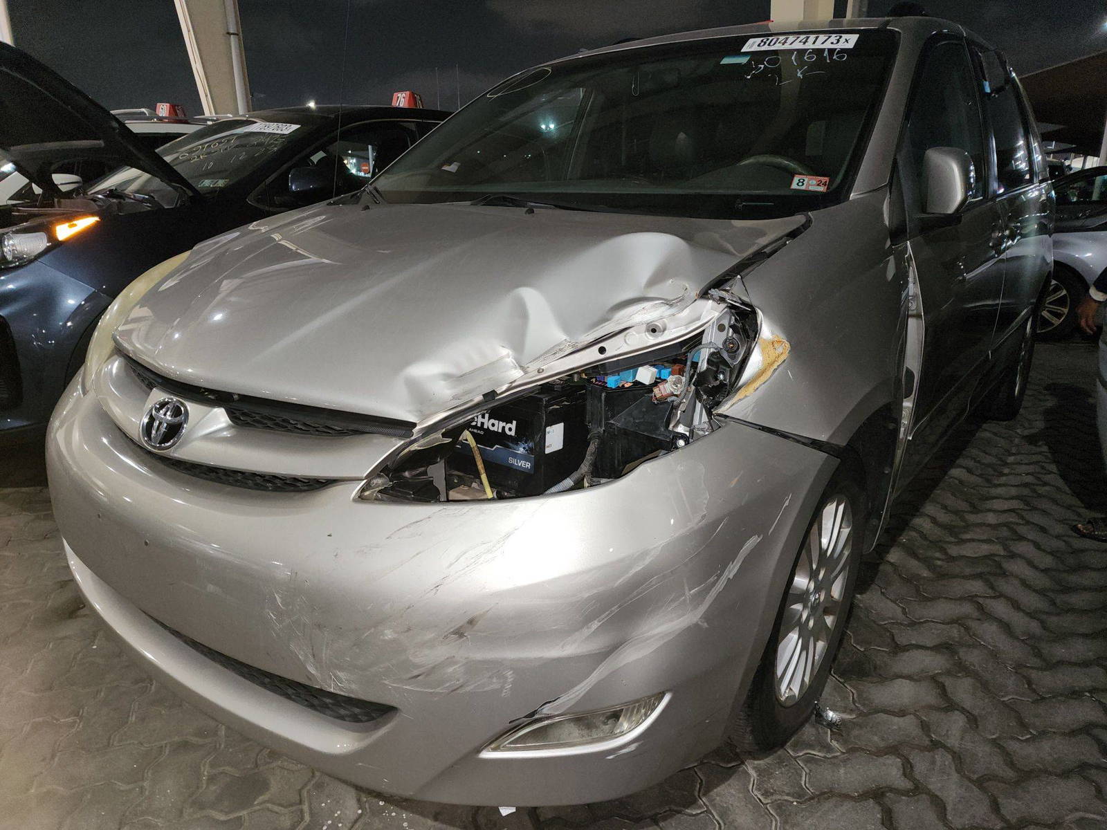 2010 TOYOTA SIENNA — 189731 Miles — Lot 80474173 - Marhaba Auctions Used Cars - Image 8