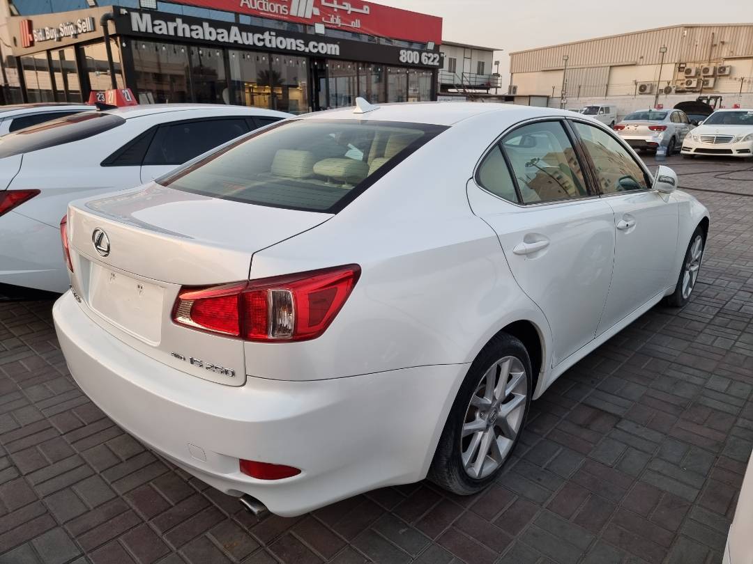 2012 LEXUS IS 250 — 229321 KM — Lot 125478 — Ind. 12 - Marhaba Auctions Used Cars - Image 4