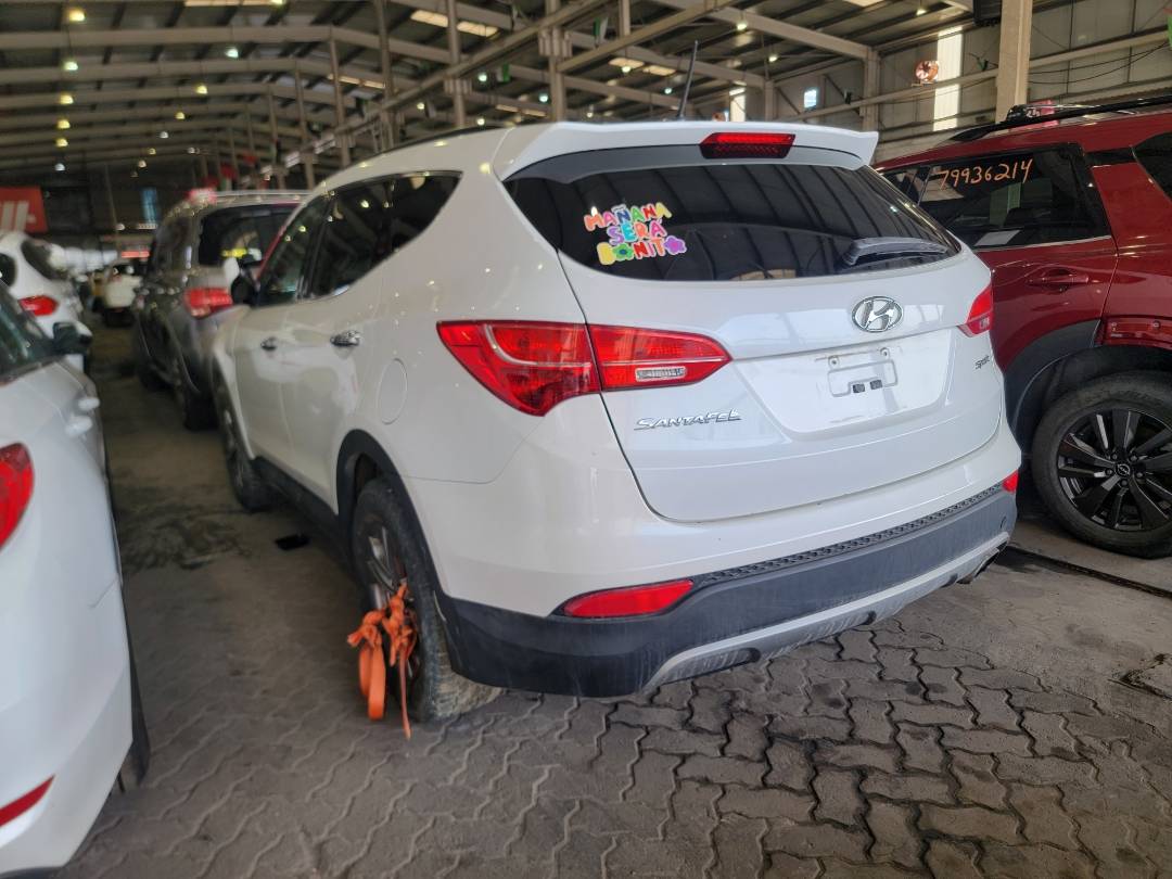 2013 HYUNDAI SANTA FE — 201787 KM — Lot 12242298 — Main - Marhaba Auctions Used Cars - Image 4