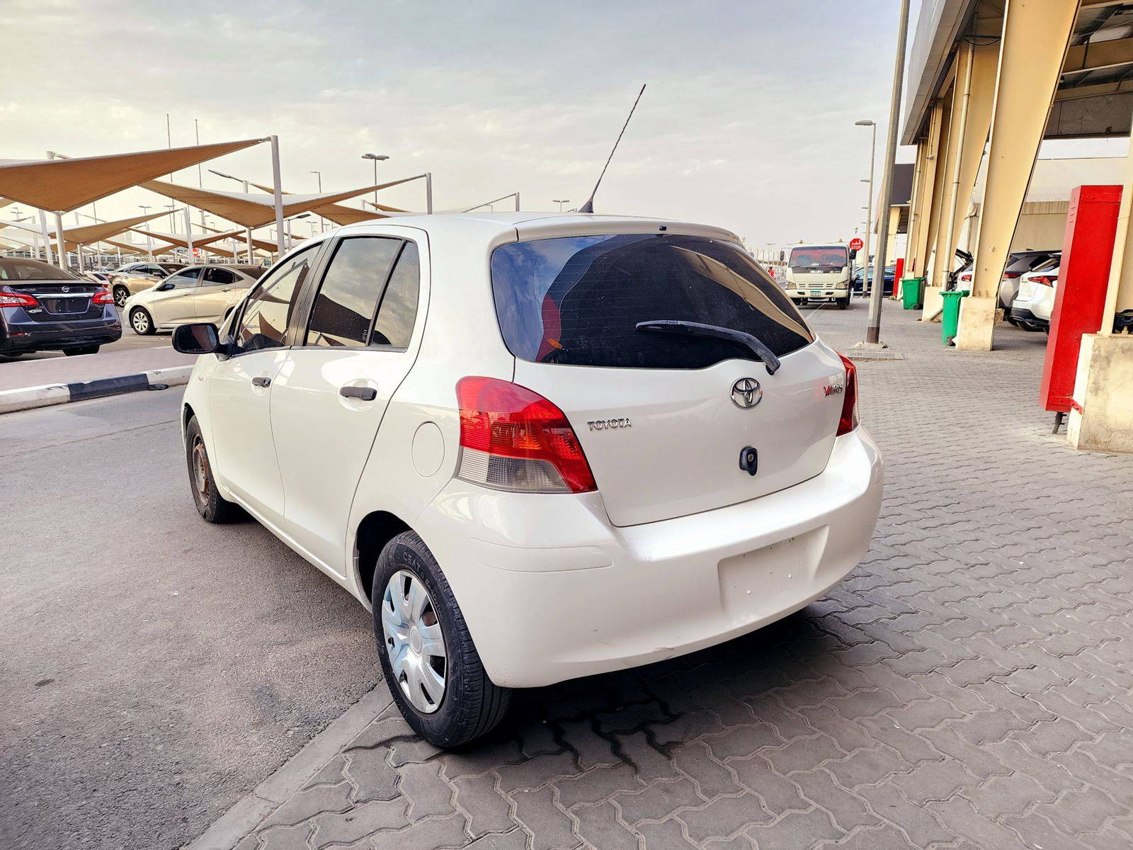 2009 TOYOTA YARIS — 379455 KM — Lot 95123242 — Souq - Marhaba Auctions Used Cars - Image 5