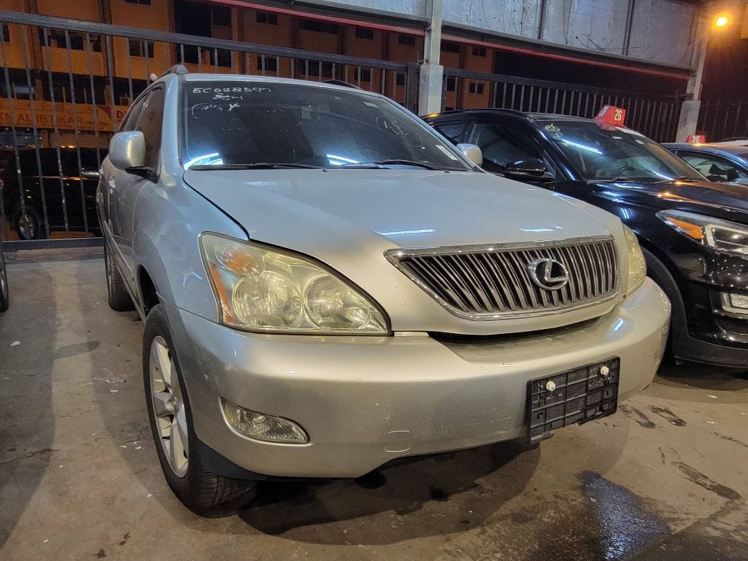 2005 LEXUS RX 330 — 117506 KM — Lot 28599 — Main - Marhaba Auctions Used Cars - Image 5