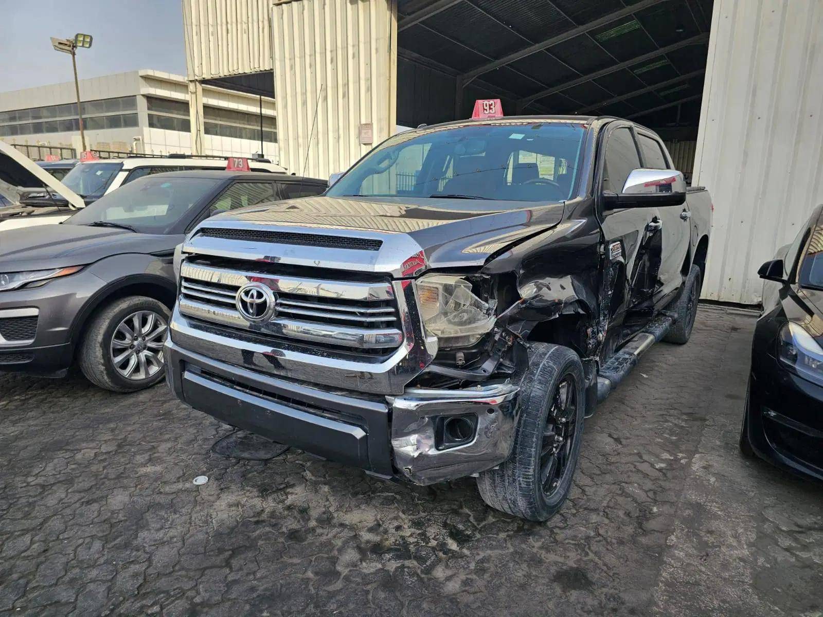 2017 TOYOTA TUNDRA — 121472 Miles — Lot 9HX615353 — Main - Marhaba Auctions Used Cars - Image 4