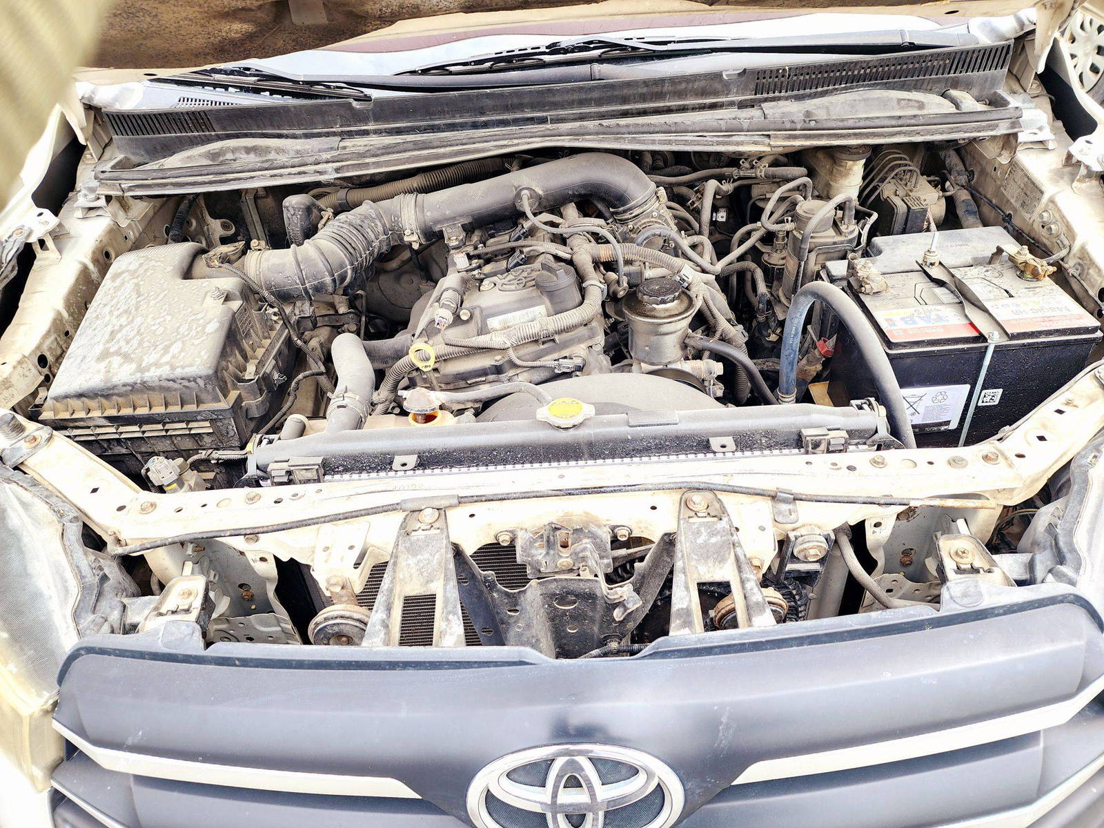 2017 TOYOTA INNOVA — 775352 KM — Lot 1H0108033 — Souq - Marhaba Auctions Used Cars - Image 10