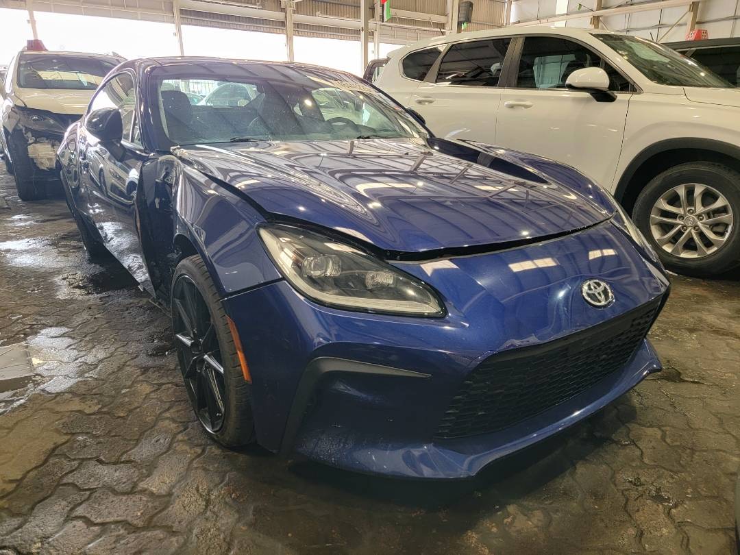 2023 TOYOTA GR86 PREMIUM — 8408 Miles — Lot 758995 — Main - Marhaba Auctions Used Cars - Image 5