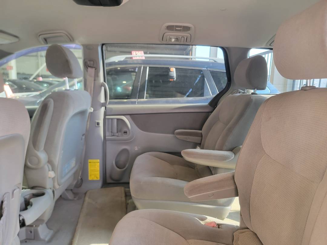 2004 TOYOTA SIENNA — 293884 Miles — Lot C94S074705 — Main - Marhaba Auctions Used Cars - Image 7