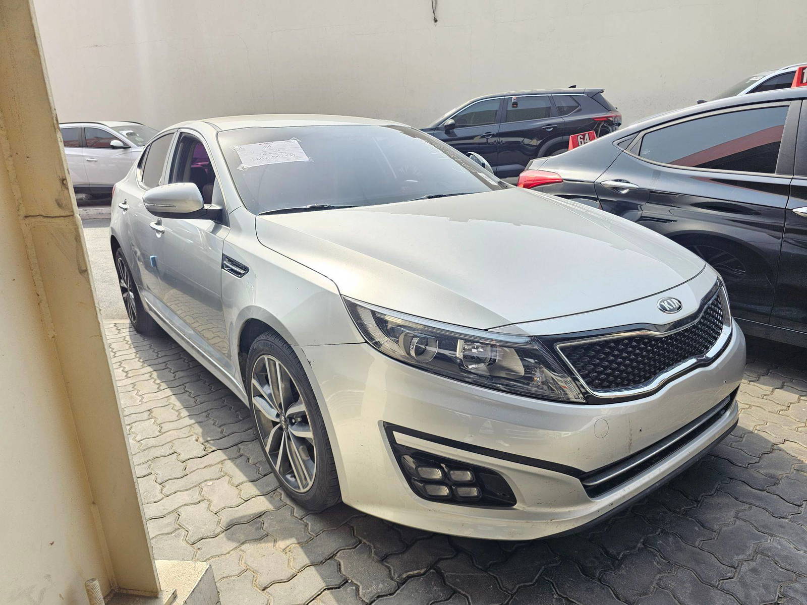 2014 KIA K5 — 264266 KM — Lot 428730 — Souq - Marhaba Auctions Used Cars - Image 4