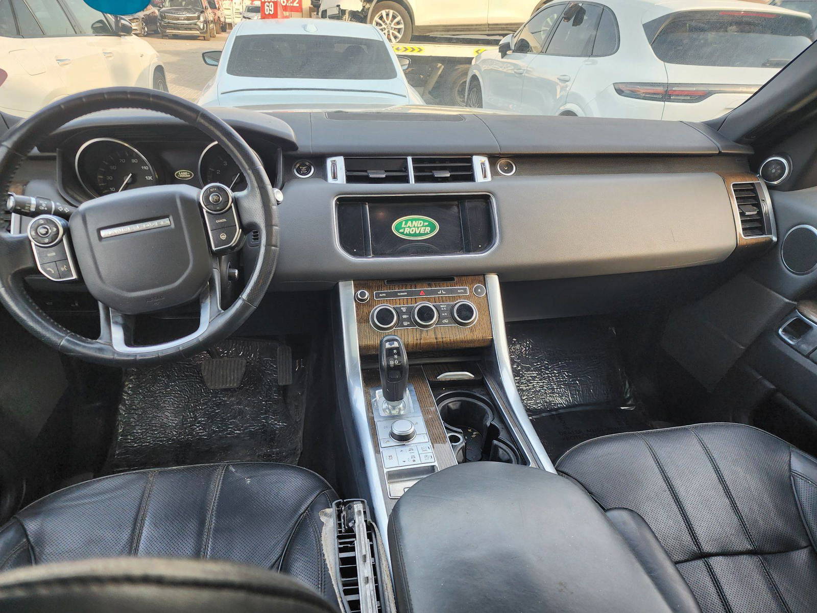 LAND ROVER RANGE ROVER SPORT HSE 2015 - Marhaba Auction Used Cars - Image 8