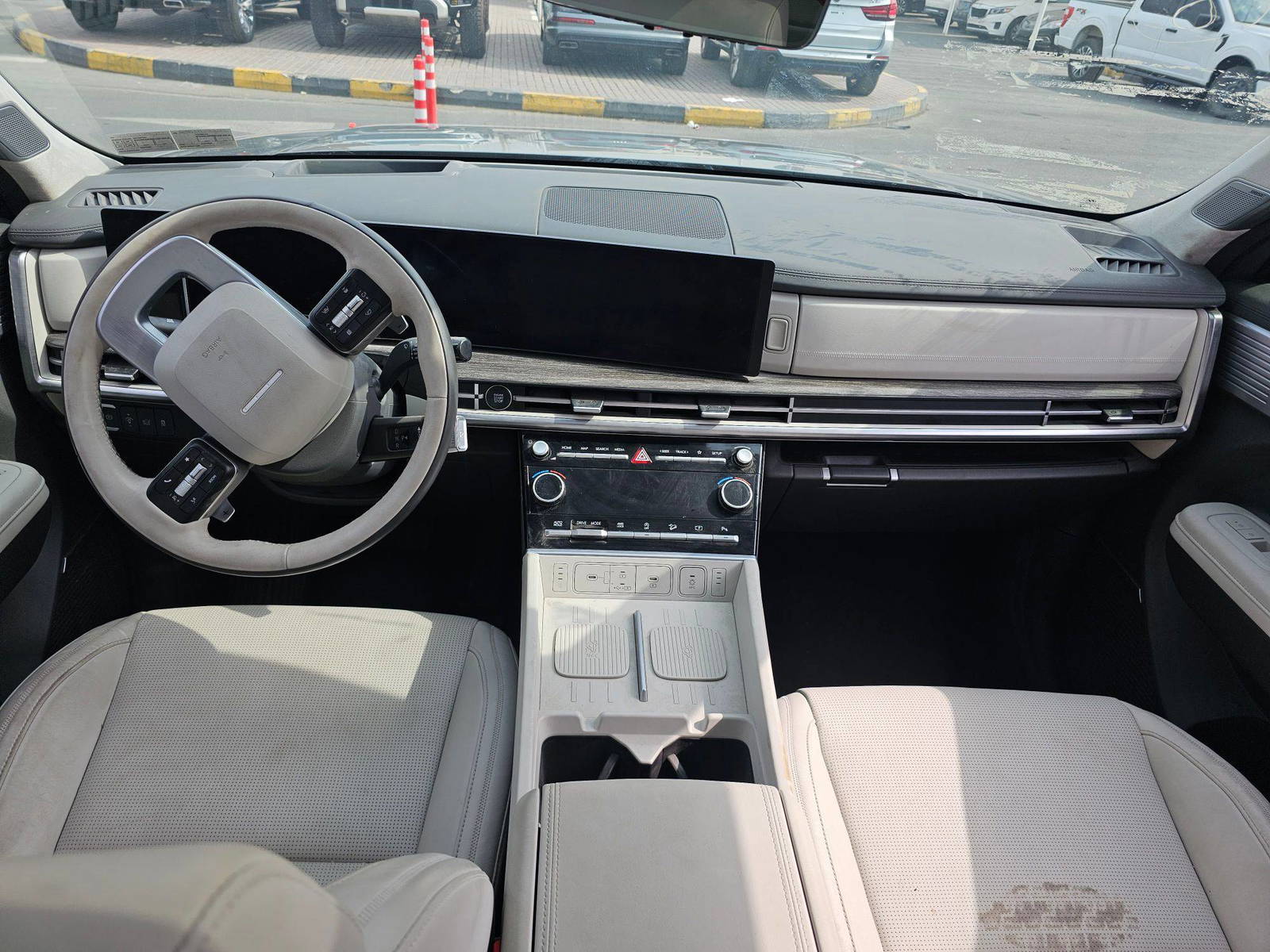 HYUNDAI SANTA FE 2025 - Marhaba Auction Used Cars - Image 8