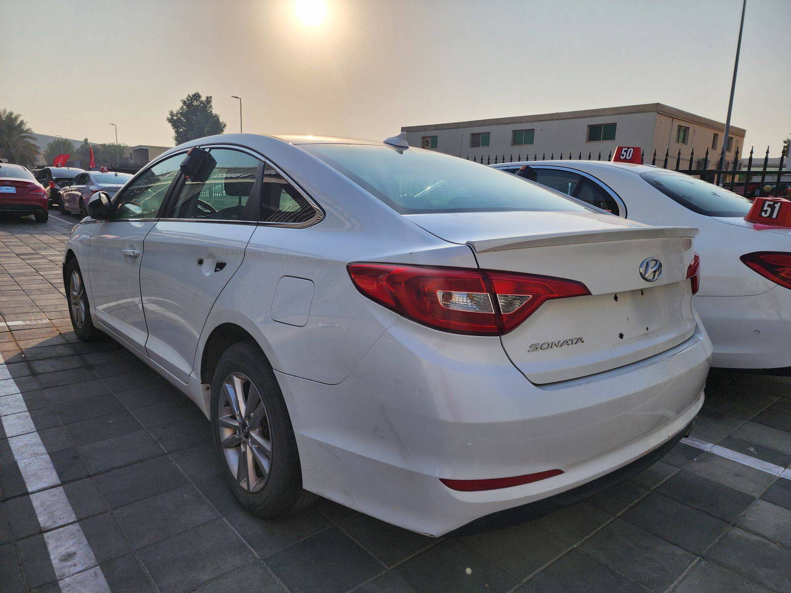 2015 HYUNDAI SONATA — 163152 Miles — Lot 1829 — Al Quoz - Marhaba Auctions Used Cars - Image 3