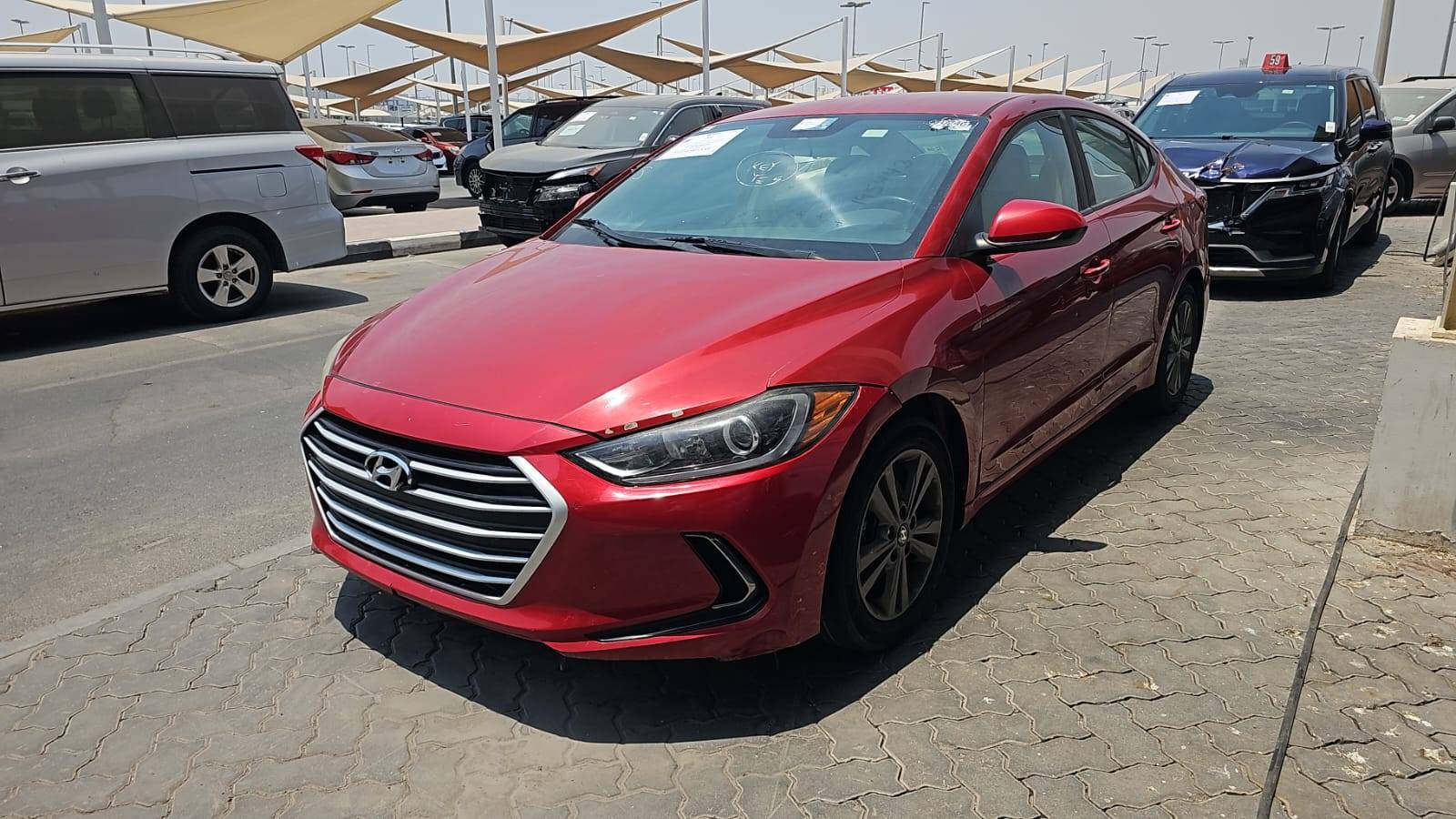 HYUNDAI ELANTRA