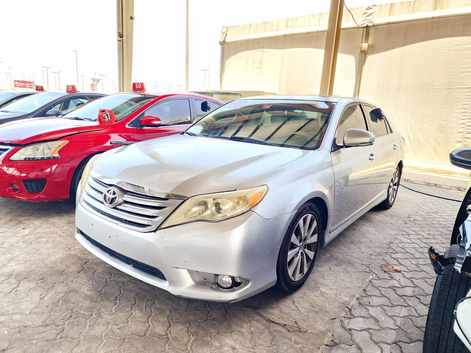 2011 TOYOTA AVALON — 153772 Miles — Lot BXBU392539 — Souq - Marhaba Auctions Used Cars - Image 3
