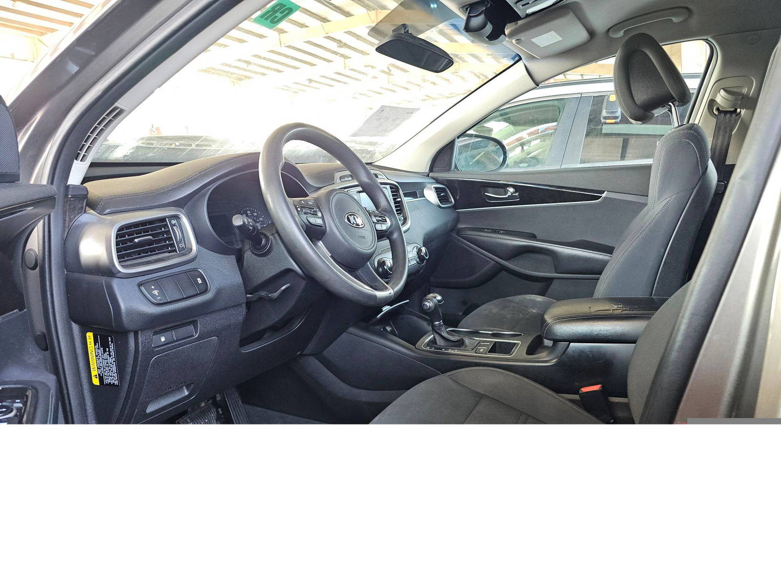 2016 KIA SORENTO — 145220 Miles — Lot 2352224 — Souq - Marhaba Auctions Used Cars - Image 8