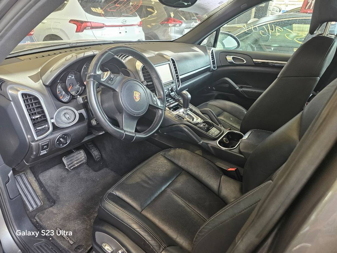2011 PORSCHE Cayenne — 126904 Miles — Lot LA04765 — Main - Marhaba Auctions Used Cars - Image 8