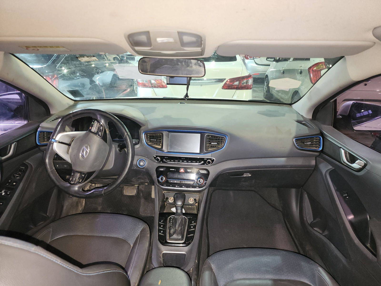 2018 HYUNDAI IONIQ — 143428 KM — Lot 049064 — Main - Marhaba Auctions Used Cars - Image 8