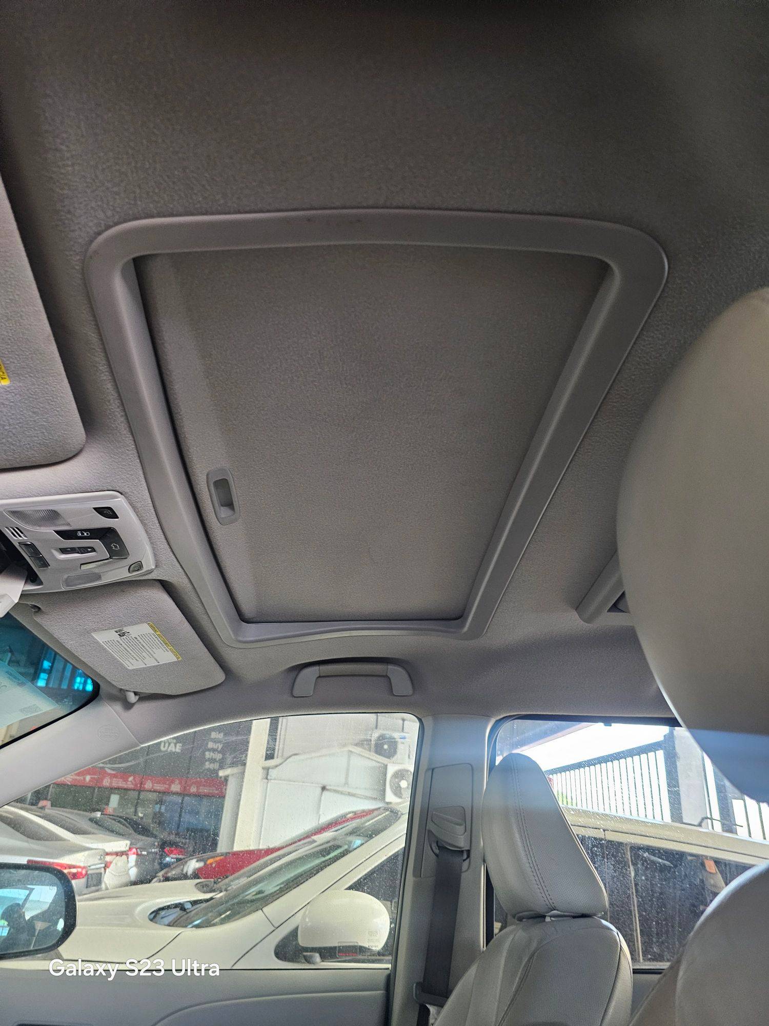TOYOTA SIENNA 2011 - Marhaba Auction Used Cars - Image 7