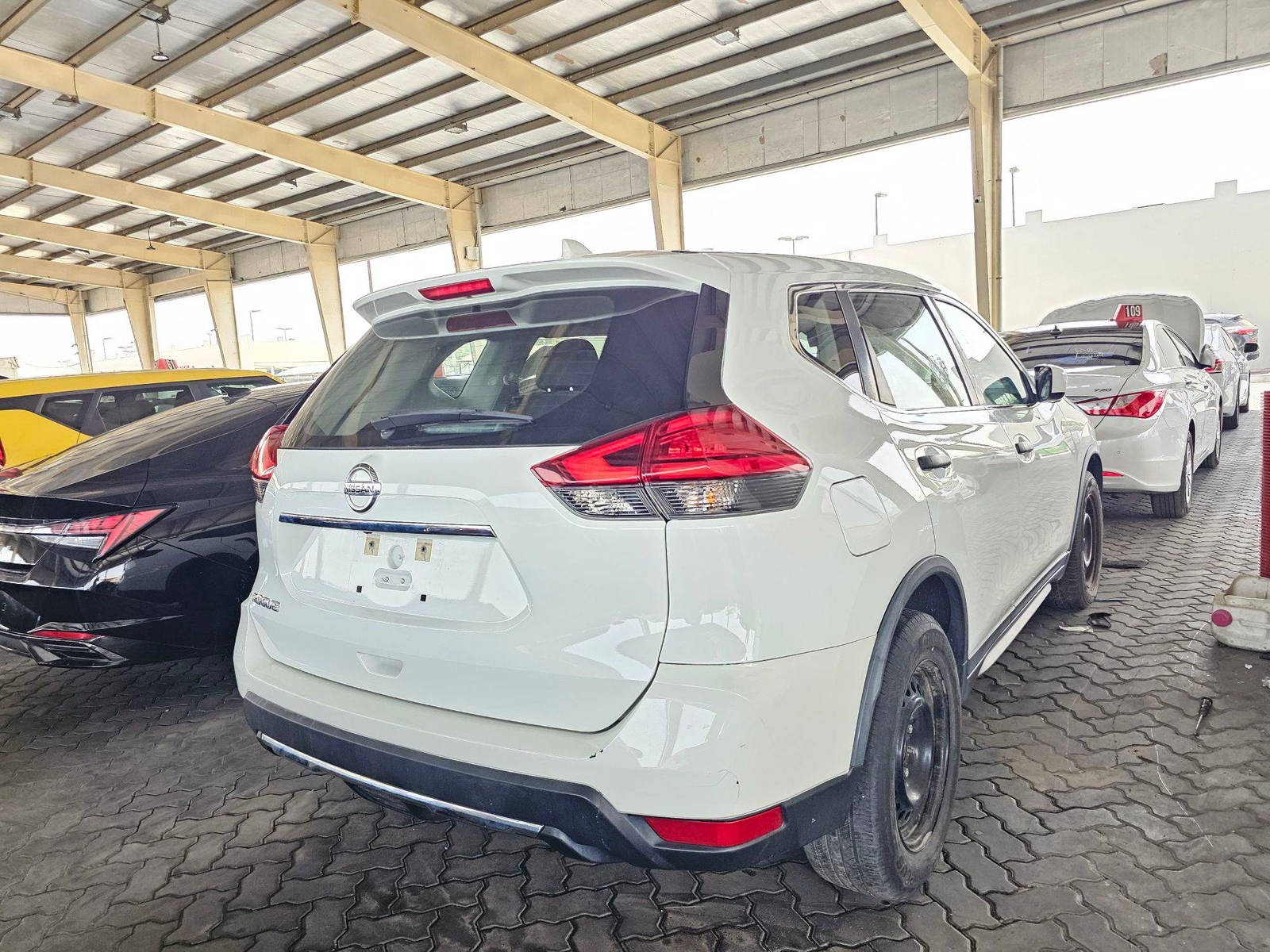 2017 NISSAN ROGUE — 119492 Miles — Lot 78918914 — Souq - Marhaba Auctions Used Cars - Image 3