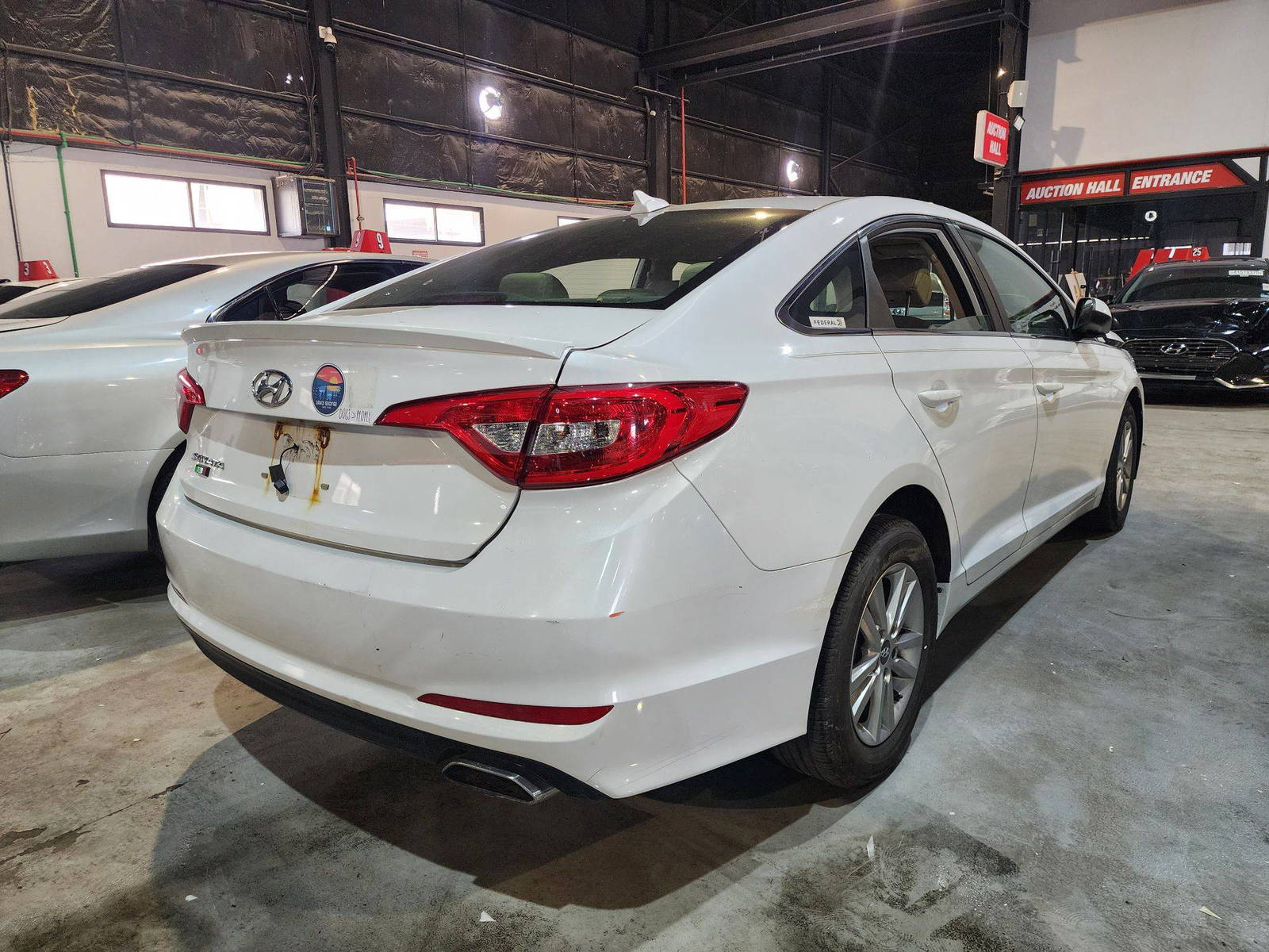 2015 HYUNDAI SONATA — 153417 Miles — Lot 014401 — Al Quoz - Marhaba Auctions Used Cars - Image 9
