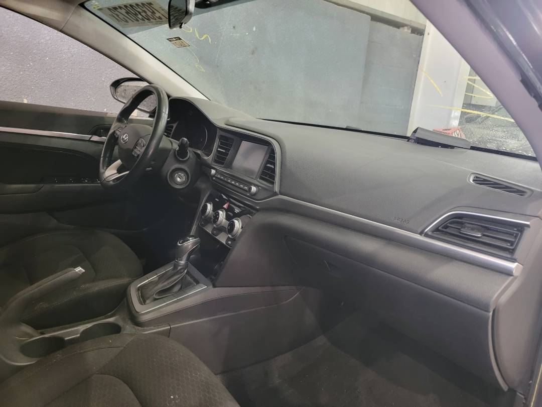 HYUNDAI ELANTRA 2019 - Marhaba Auction Used Cars - Image 8