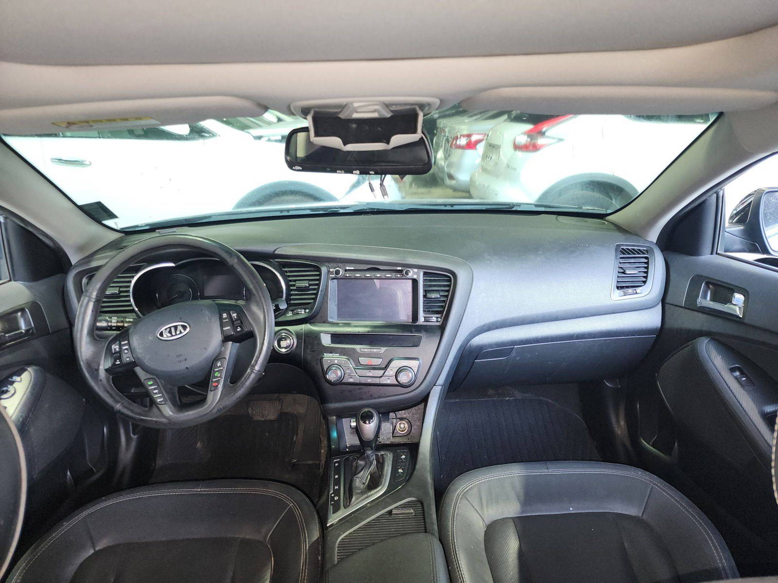2013 KIA K5 — 201666 KM — Lot 019925 — Al Quoz - Marhaba Auctions Used Cars - Image 8