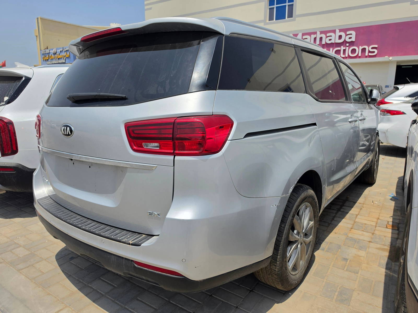 2019 KIA SEDONA — 140469 Miles — Lot 13K6503115 - Marhaba Auctions Used Cars - Image 4