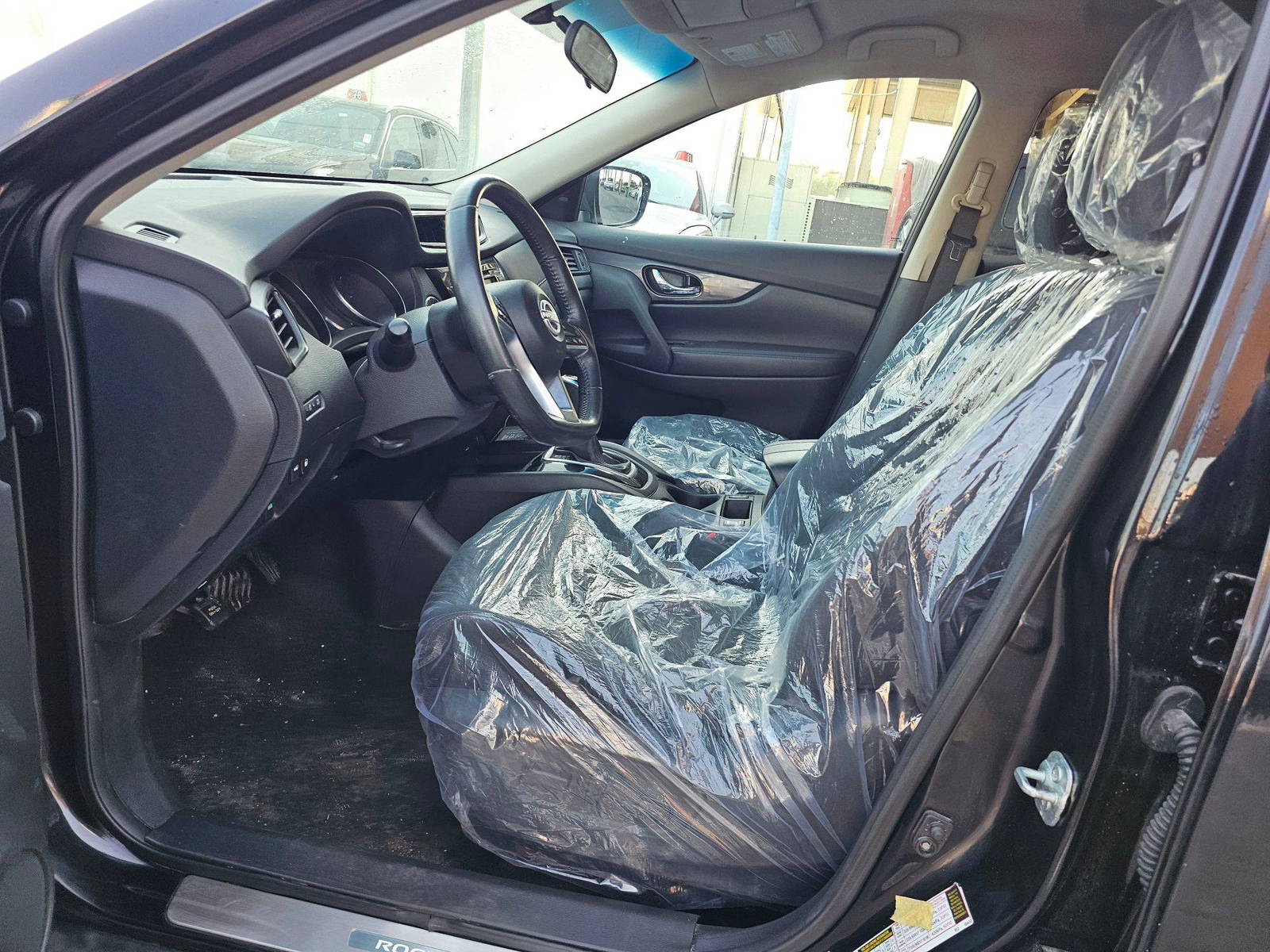 2018 NISSAN ROGUE — 86799 Miles — Lot V2JC754896 — Souq - Marhaba Auctions Used Cars - Image 8