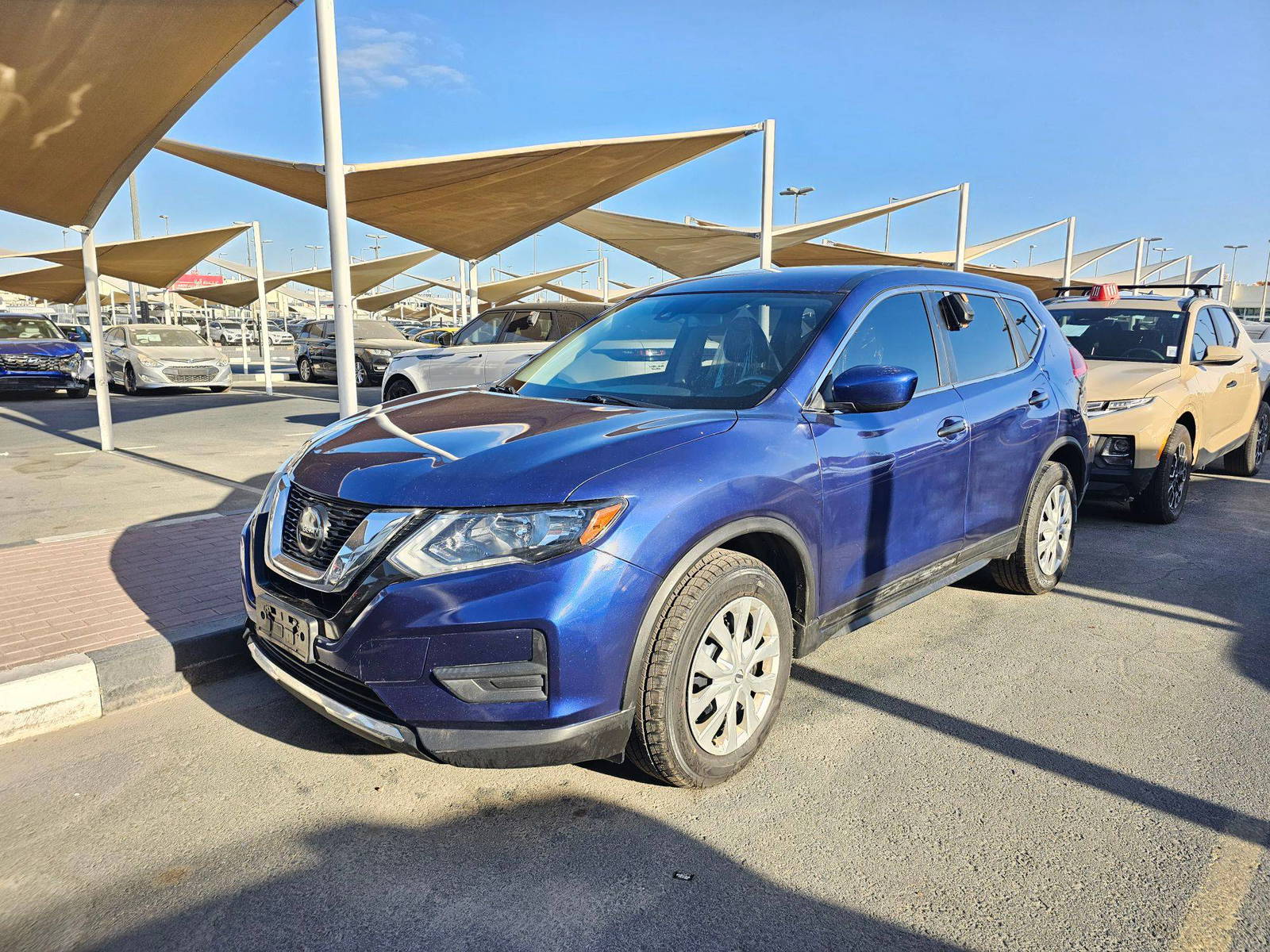 2020 NISSAN ROGUE — 139800 Miles — Lot LW011775 — Souq - Marhaba Auctions Used Cars - Image 5