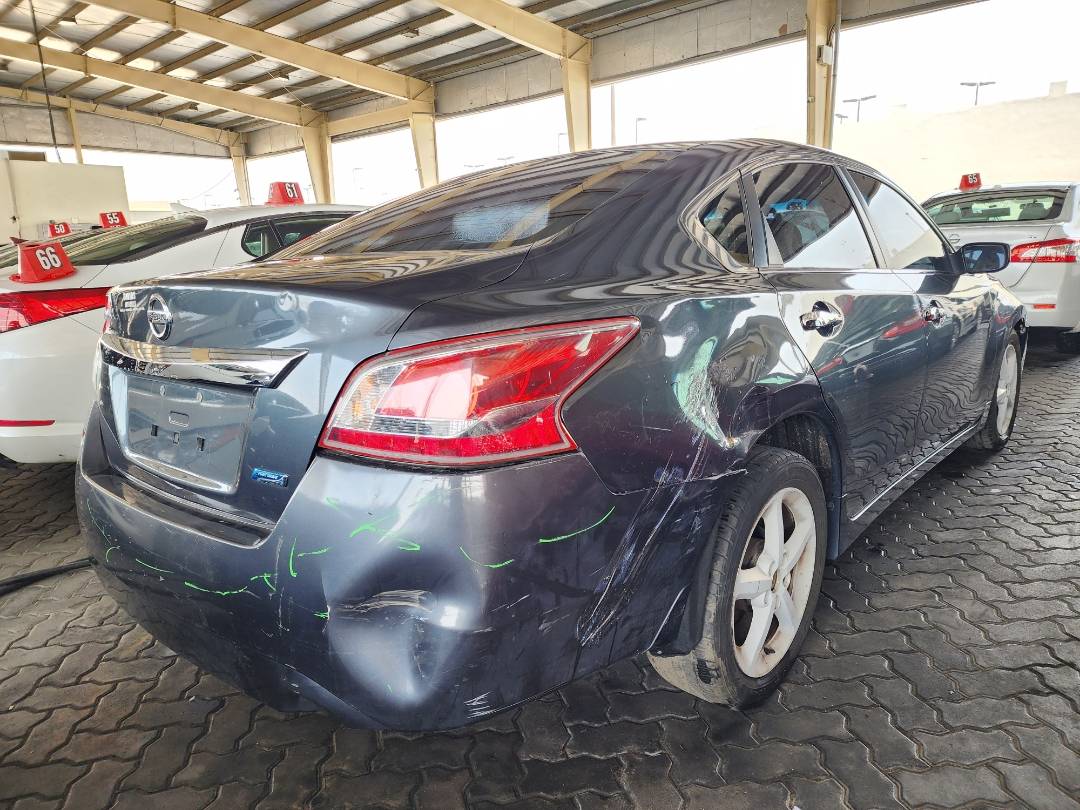 2013 NISSAN ALTIMA — 165457 Miles — Lot 99547 — Souq - Marhaba Auctions Used Cars - Image 5