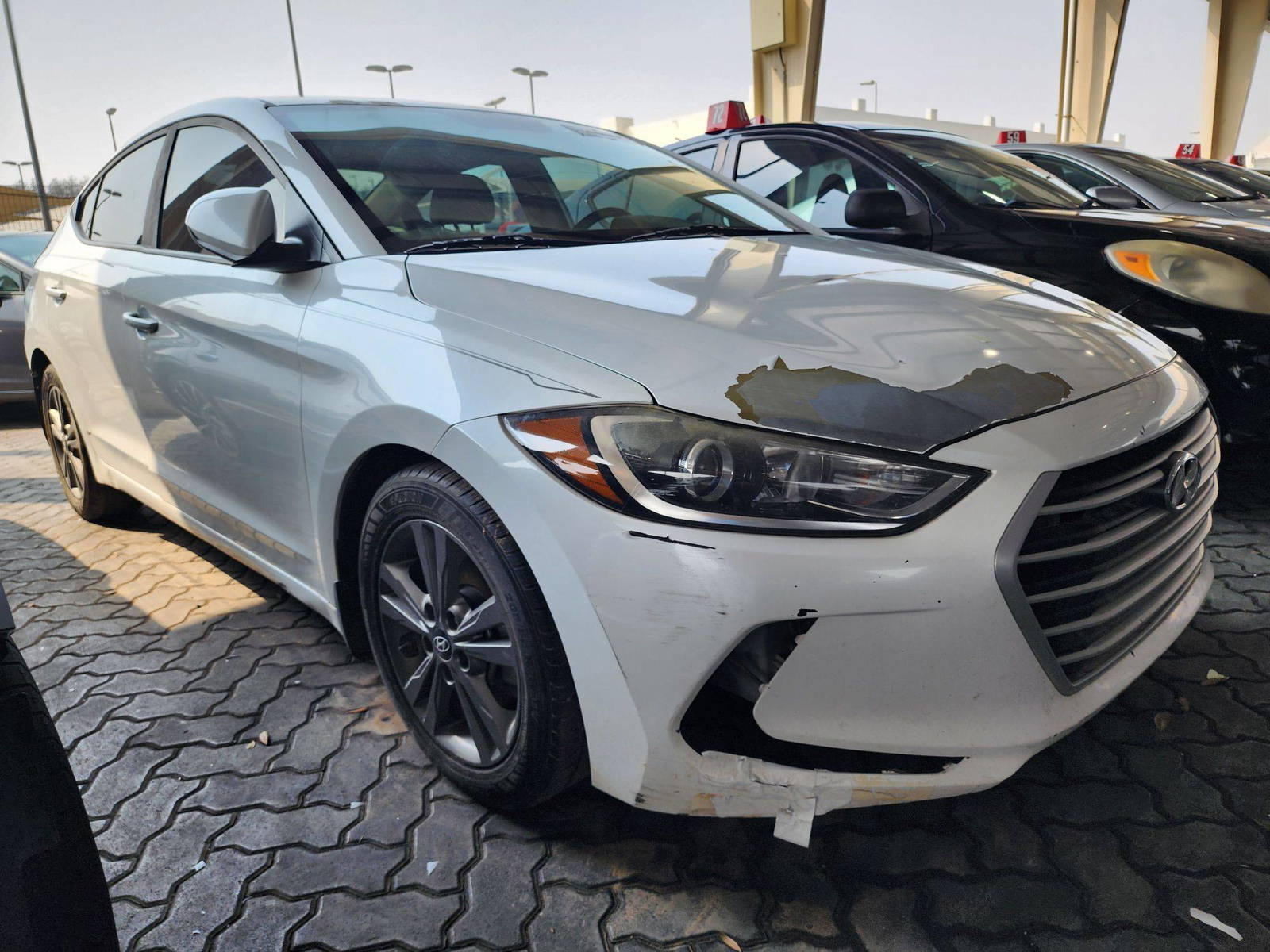 2018 HYUNDAI ELANTRA — 160994 Miles — Lot JH215366 — Souq - Marhaba Auctions Used Cars - Image 3