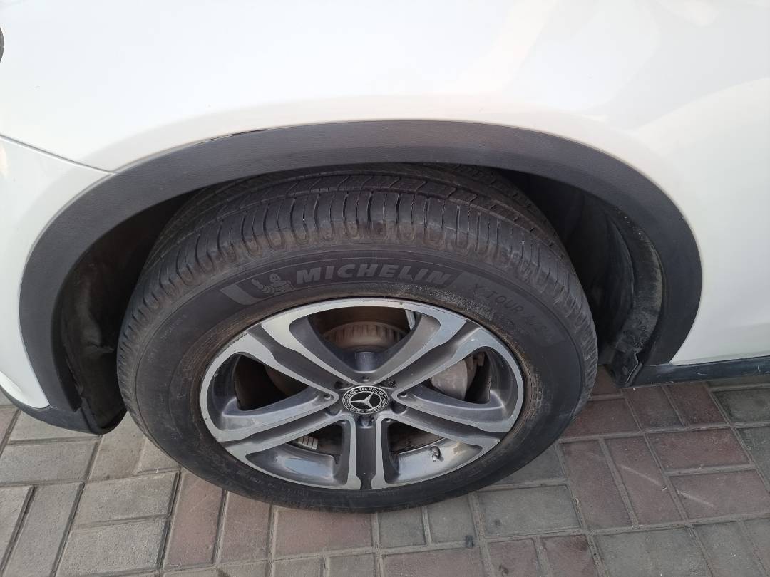 MERCEDES BENZ GLC-300 2018 - Marhaba Auction Used Cars - Image 11