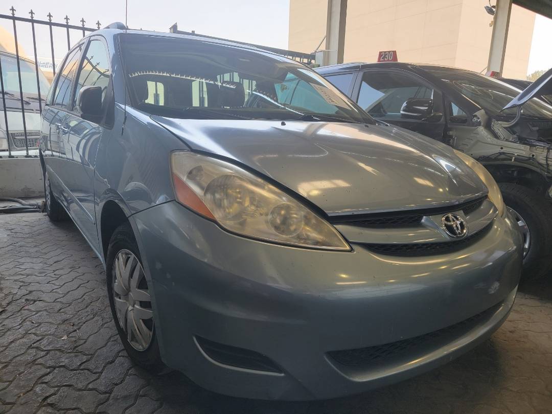 2010 TOYOTA SIENNA — 207872 Miles — Lot 39023231 — Main - Marhaba Auctions Used Cars - Image 3