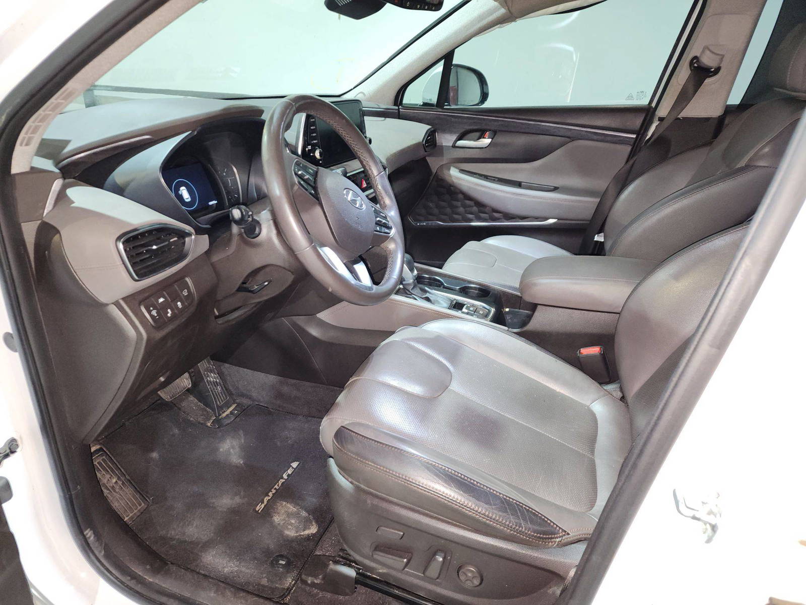 2019 HYUNDAI SANTA FE — 129475 Miles — Lot 39395 — Al Quoz - Marhaba Auctions Used Cars - Image 8