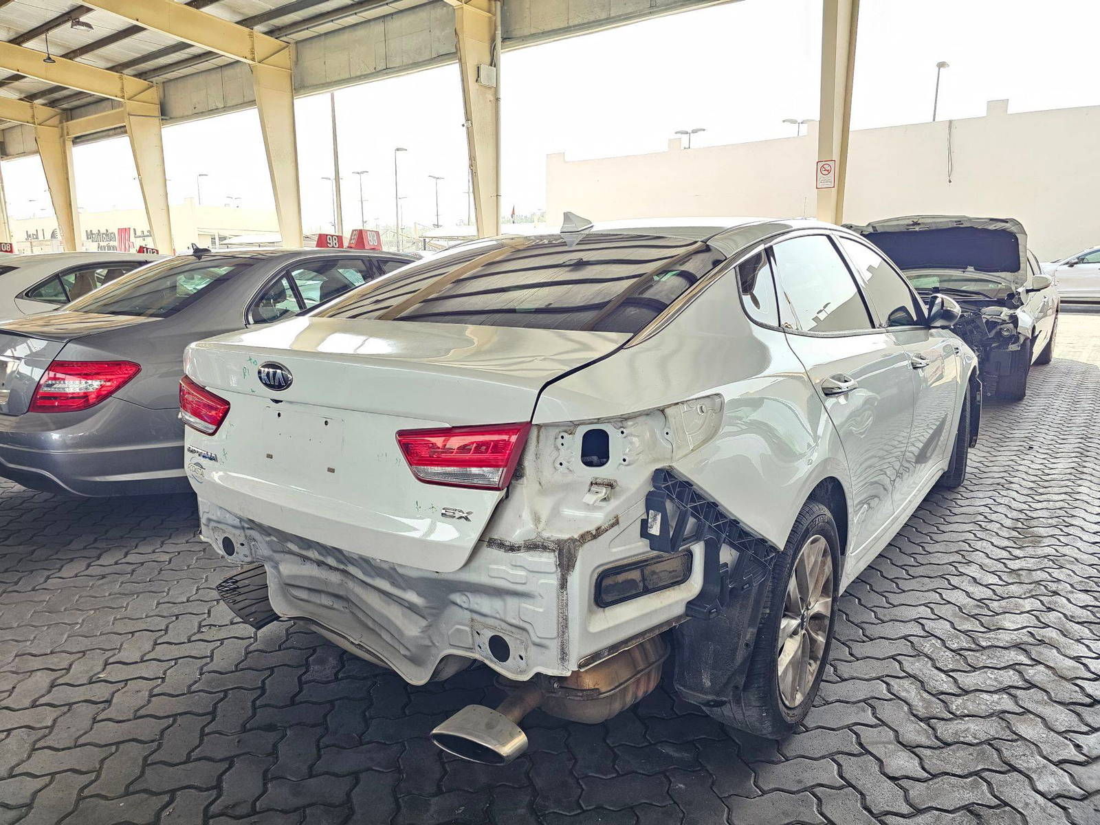 2018 KIA OPTIMA — 107681 Miles — Lot L35JG227393 — Main - Marhaba Auctions Used Cars - Image 4
