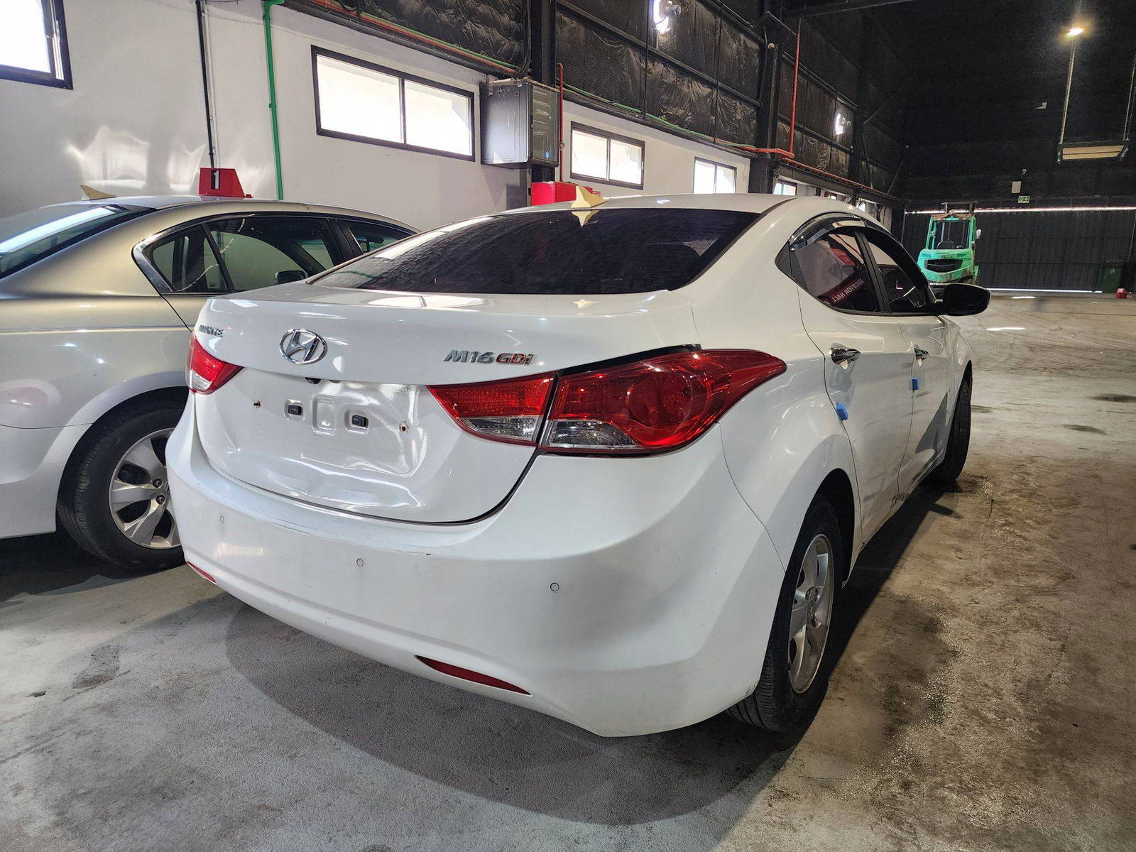 HYUNDAI AVANTE 2012 - Marhaba Auction Used Cars - Image 4