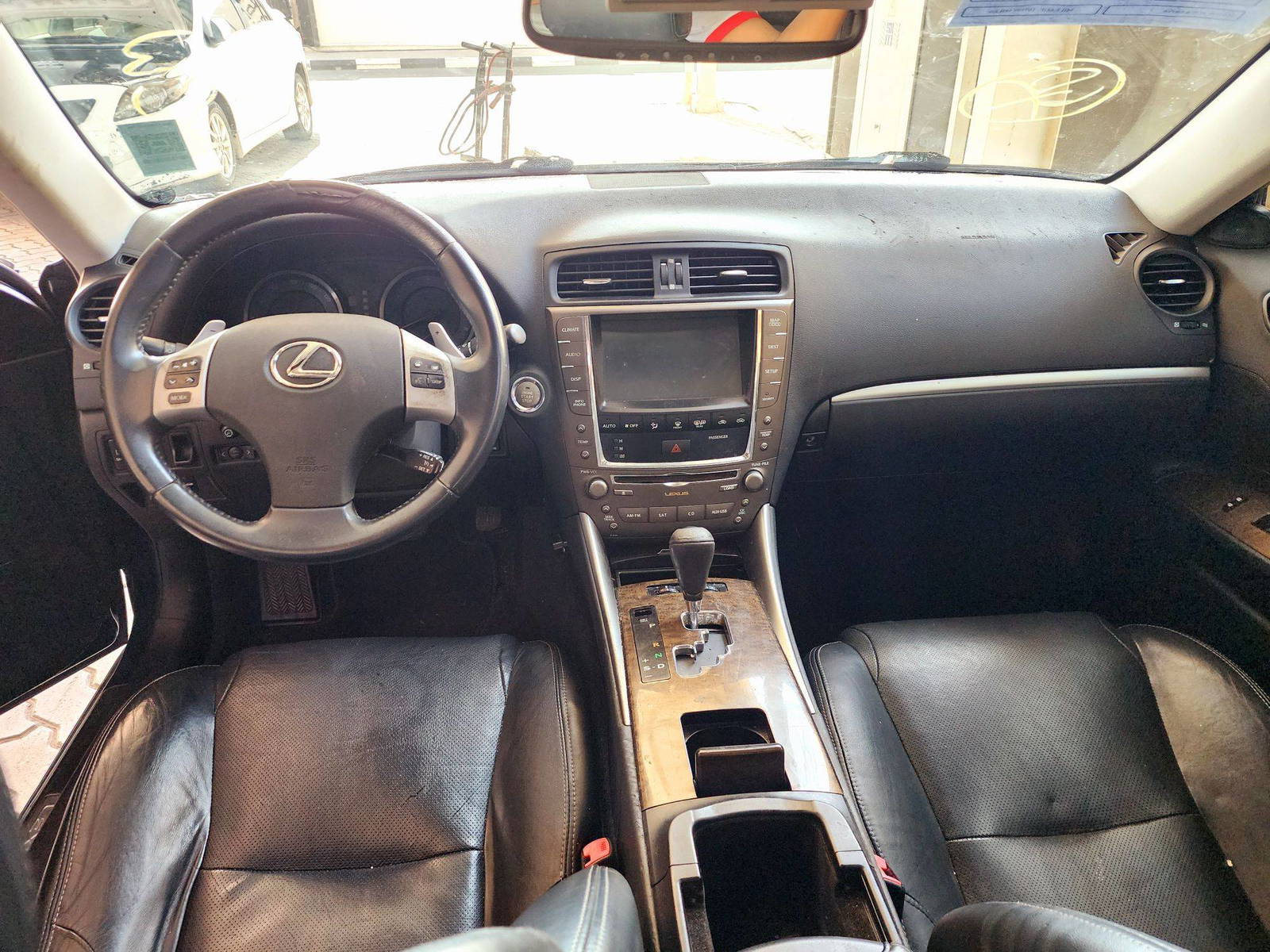 2011 LEXUS IS 250 — 167898 Miles — Lot 80077844 — Souq - Marhaba Auctions Used Cars - Image 7