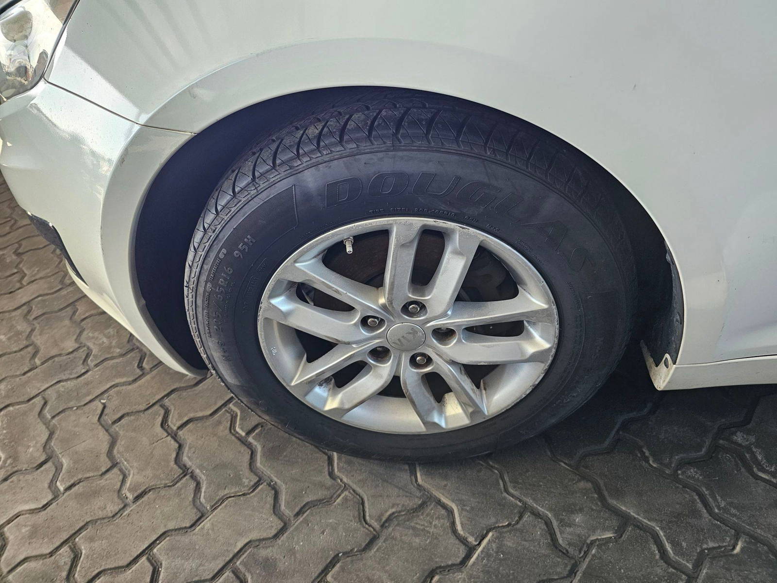 2013 KIA OPTIMA — 169416 Miles — Lot 77D5381552 — Souq - Marhaba Auctions Used Cars - Image 10