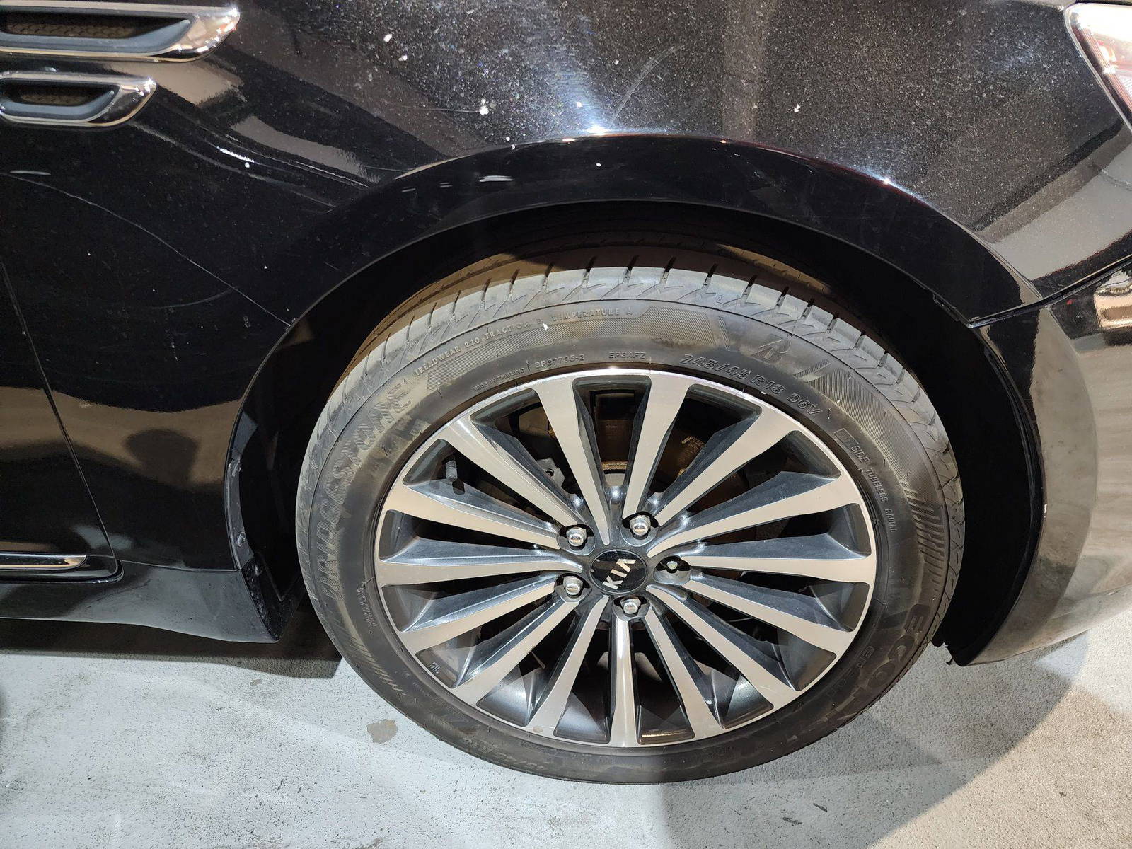 2013 KIA K7 — 157898 KM — Lot 106589 — Al Quoz - Marhaba Auctions Used Cars - Image 11