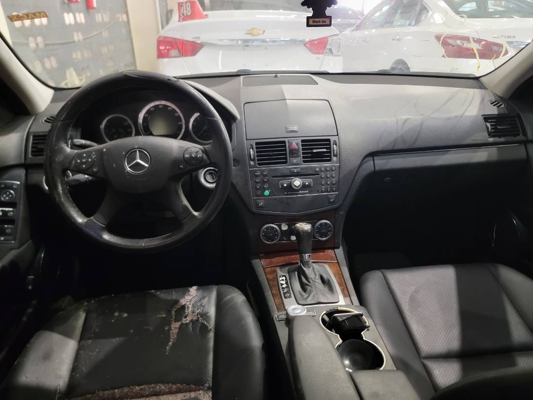 2009 MERCEDES BENZ C300 — 149142 Miles — Lot R042611 — Main - Marhaba Auctions Used Cars - Image 7