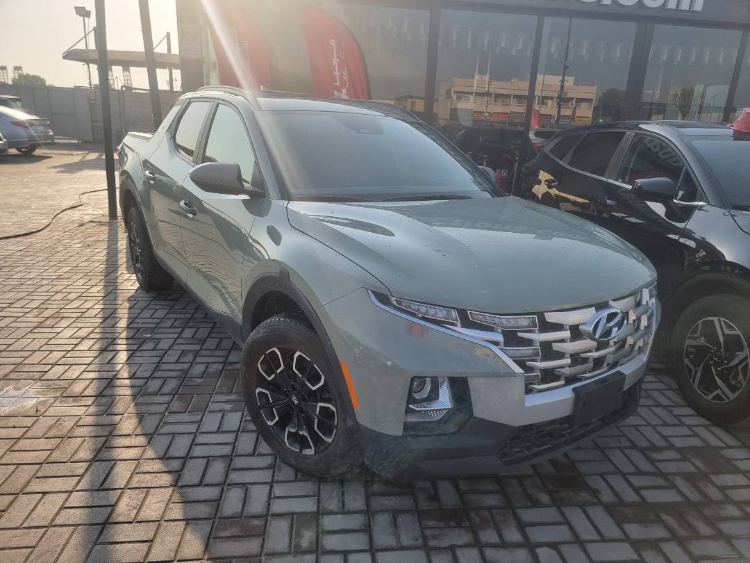 2023 HYUNDAI SANTA CRUZ — 8750 Miles — Lot 68805 — Ind. 12 - Marhaba Auctions Used Cars - Image 2