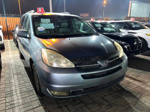 2004 TOYOTA SIENNA for sale at Marhaba Auctions