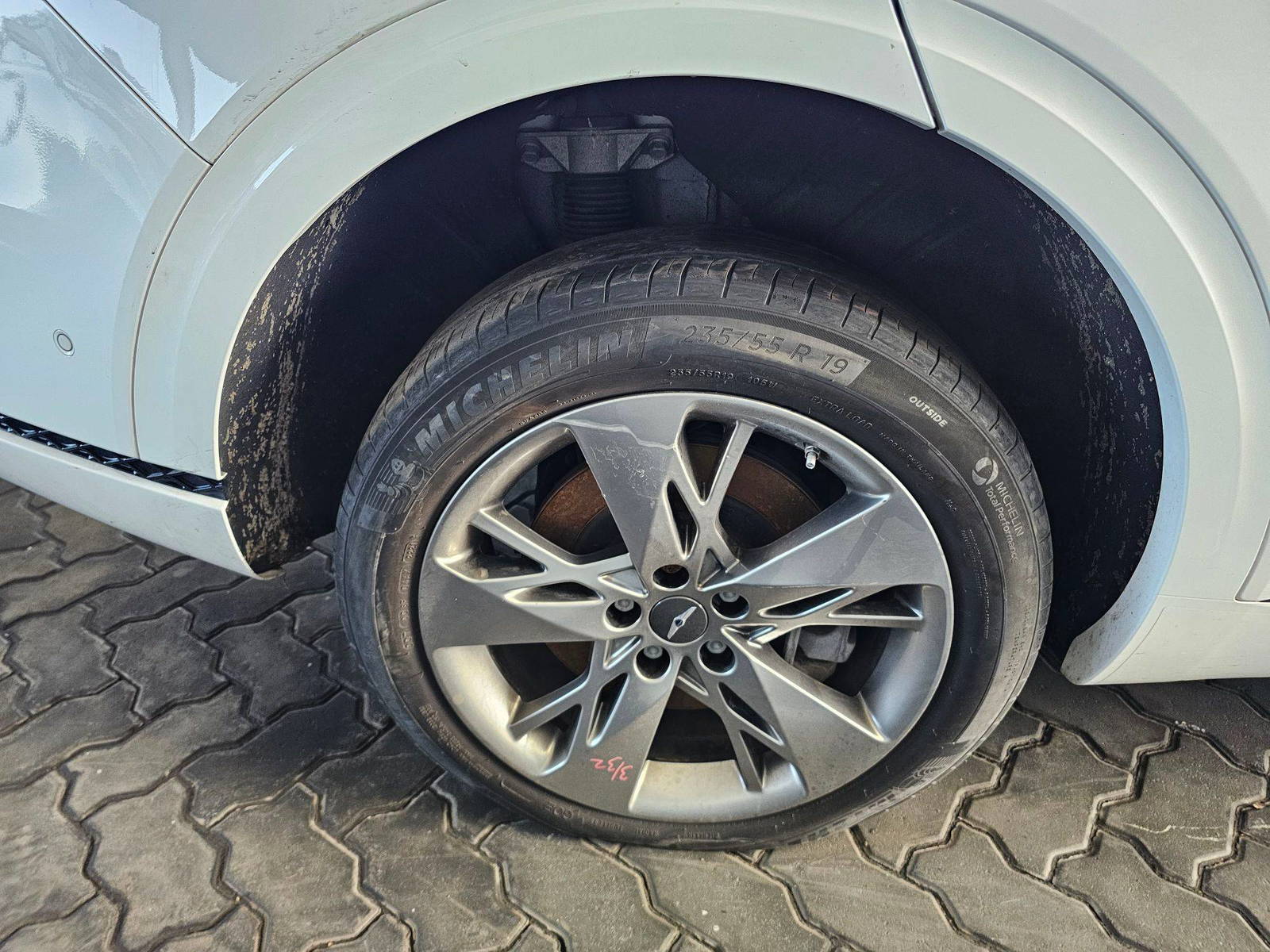 GENESIS GV70 2022 - Marhaba Auction Used Cars - Image 13