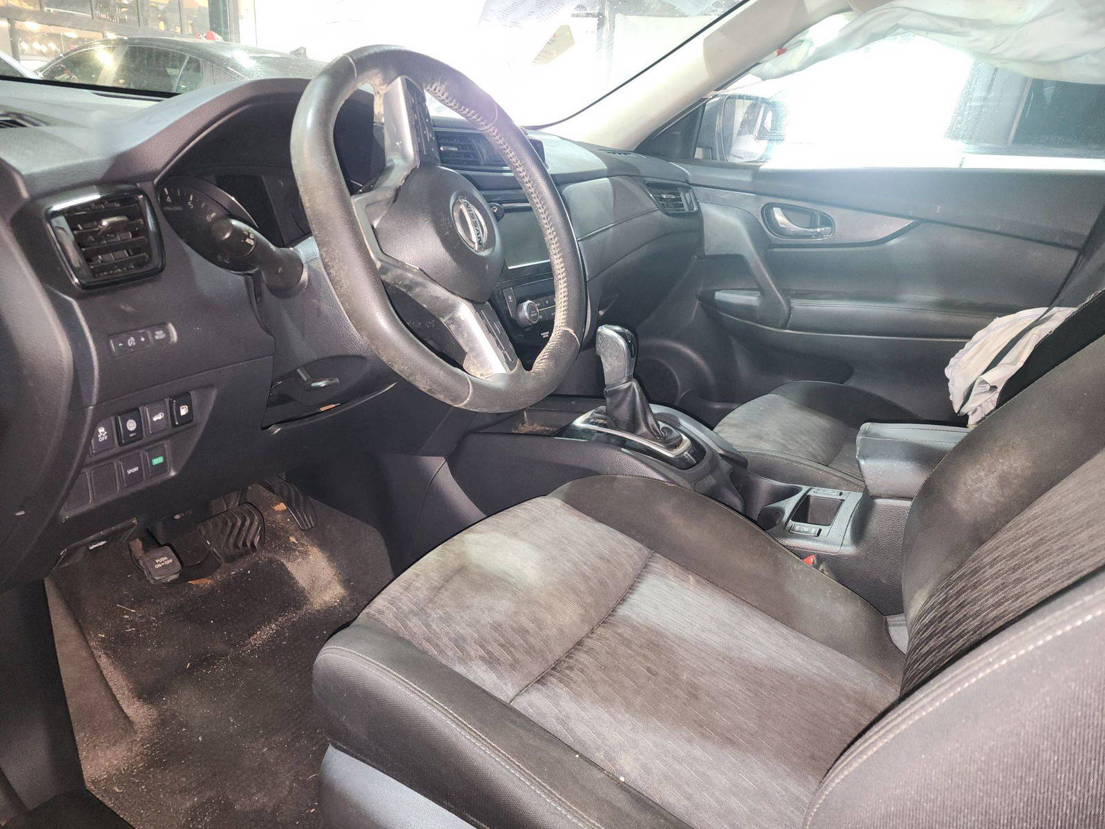 NISSAN ROGUE 2019 - Marhaba Auction Used Cars - Image 9