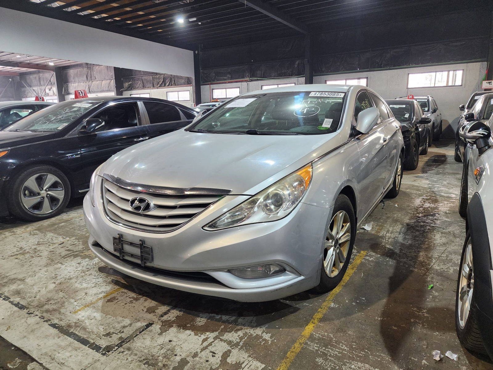 2013 HYUNDAI SONATA — 153567 Miles — Lot 47853085 — Al Quoz - Marhaba Auctions Used Cars - Image 6