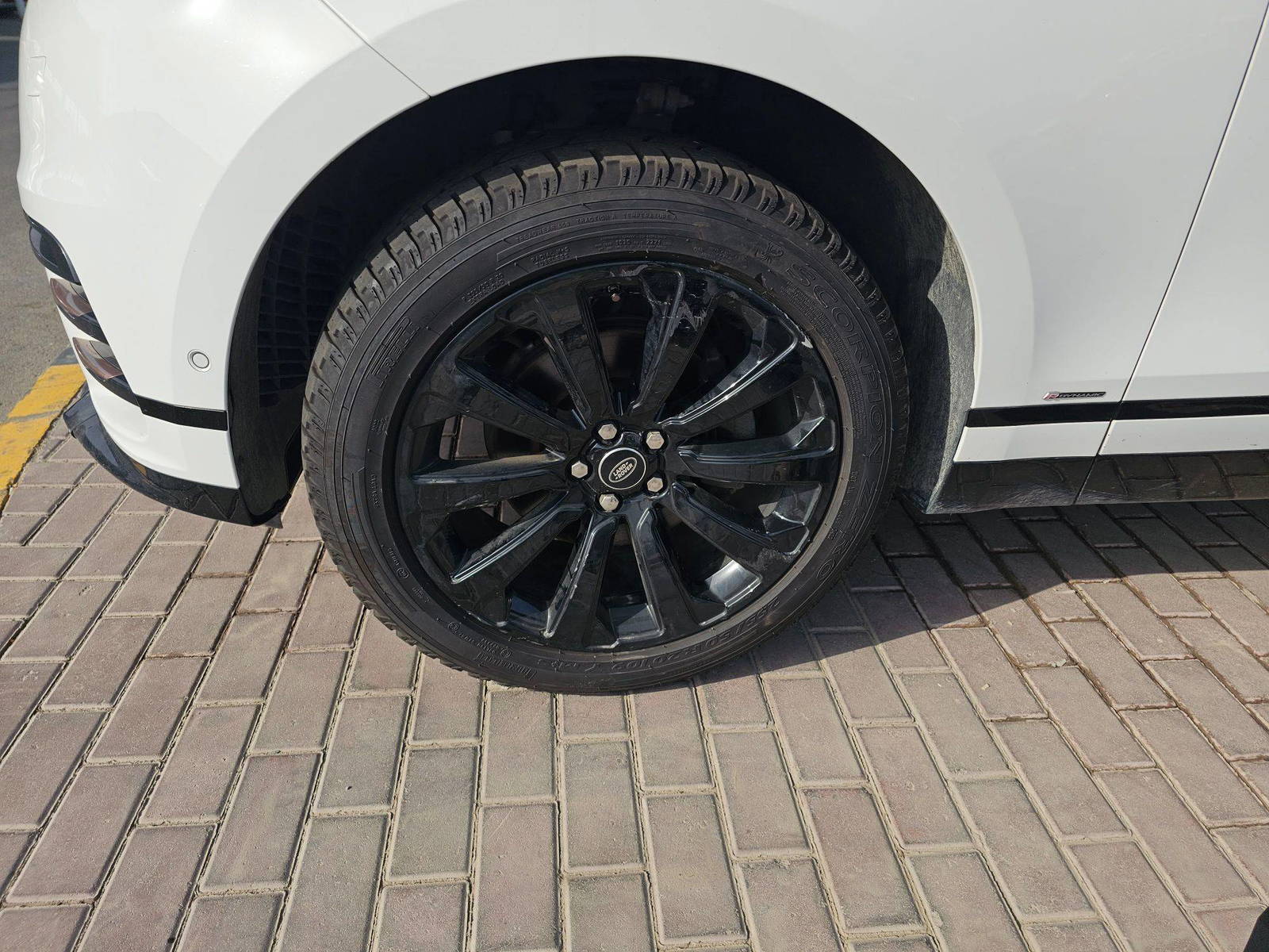 LAND ROVER RANGE ROVER VELAR R-DYNAMIC S 2018 - Marhaba Auction Used Cars - Image 11