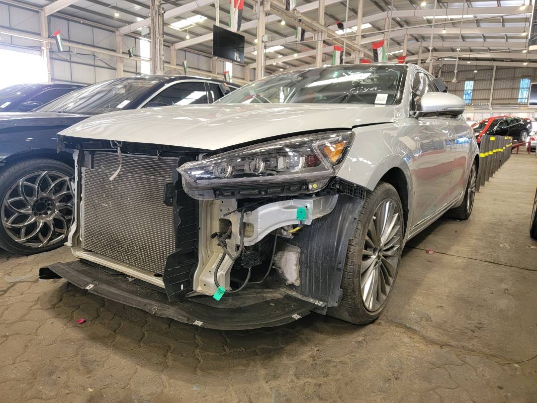 2018 KIA CADENZA — 73530 Miles — Lot 4J10J5103696 — Souq - Marhaba Auctions Used Cars - Image 5