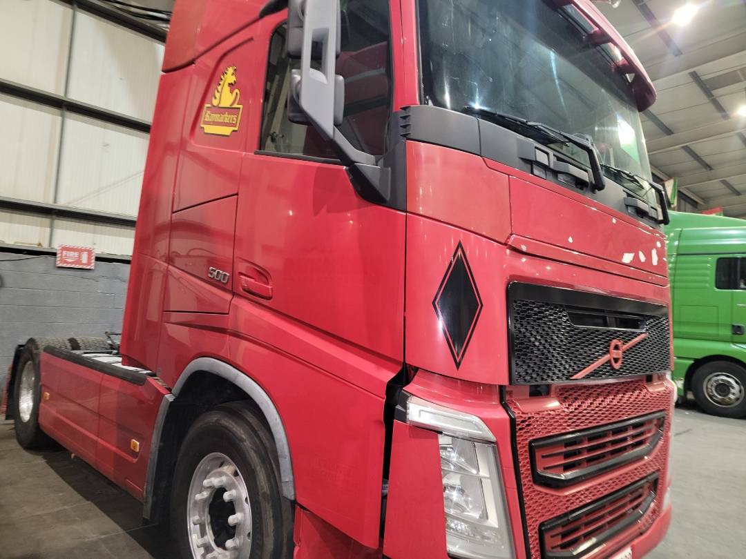 2014 VOLVO FH-Series — 984518 KM — Lot 676824 — Main - Marhaba Auctions Used Cars - Image 3