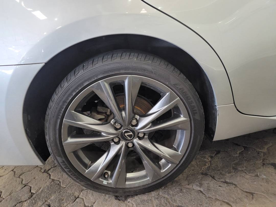 2013 LEXUS ES 350 — 148242 Miles — Lot 2014200 — Main - Marhaba Auctions Used Cars - Image 11