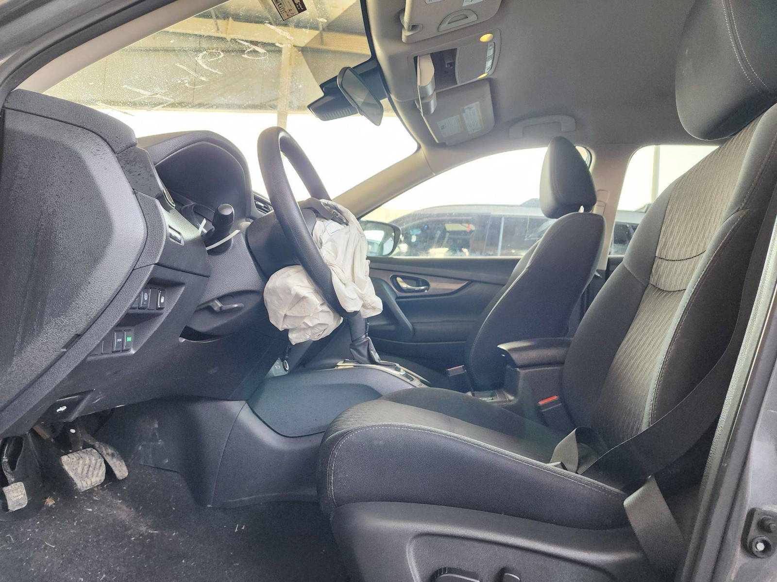 2019 NISSAN ROGUE — 26535 KM — Lot 54796994 — Souq - Marhaba Auctions Used Cars - Image 8