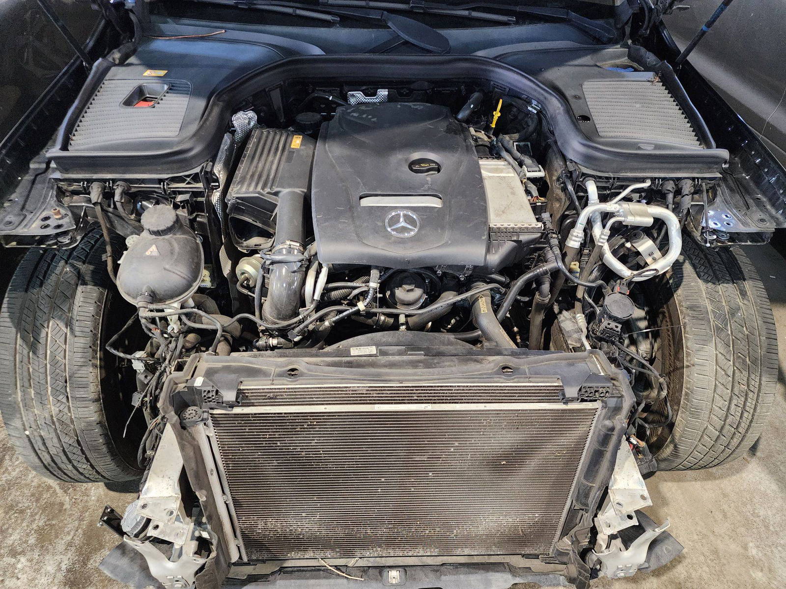 MERCEDES BENZ GLC-300 2016 - Marhaba Auction Used Cars - Image 13